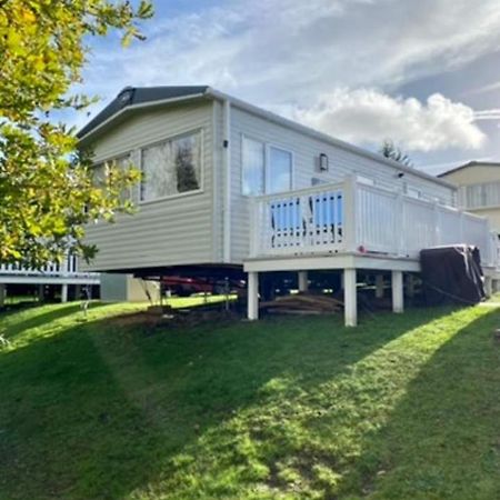 Laguna- Rockley Park Poole Exterior photo